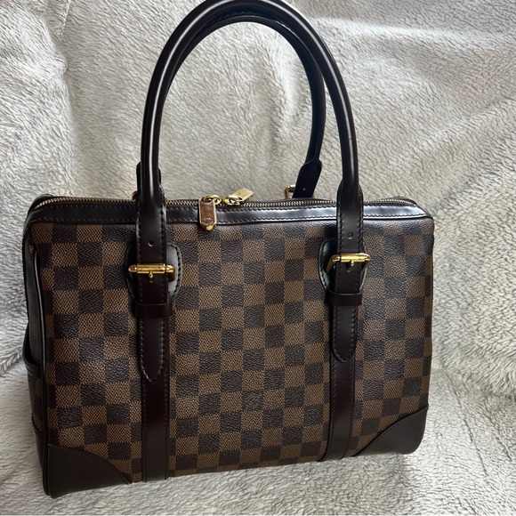 LOUIS VUITTON Berkley Bag - Picture 4 of 13